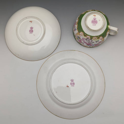 20 世紀上半葉英國明頓茶杯三重奏 Cockatrice Green 連譯